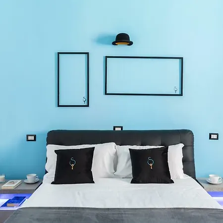 A World Aparts - 32 Modena רומא